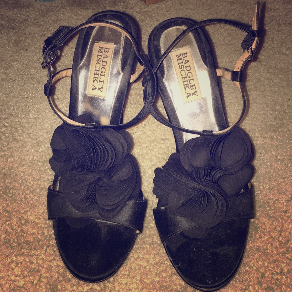 Badgley Mischka platform heels